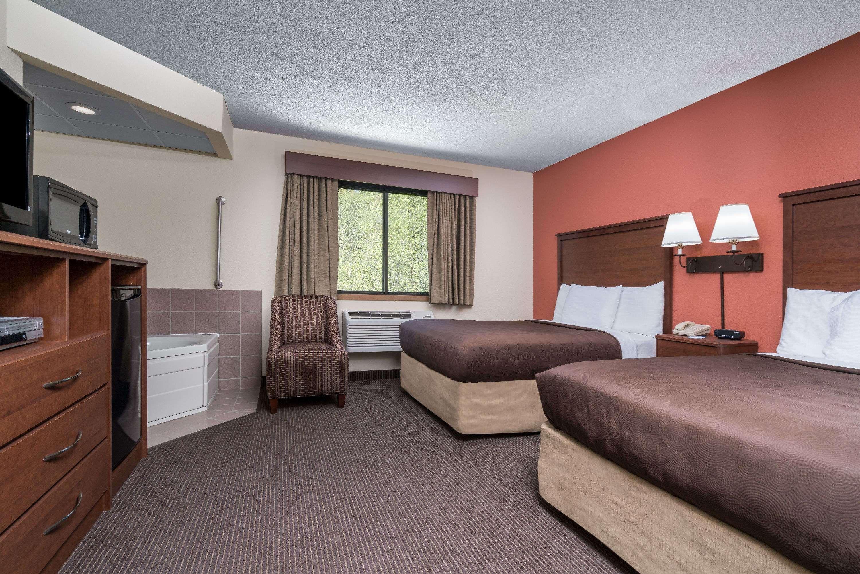 Americinn By Wyndham Near Superior Hotel