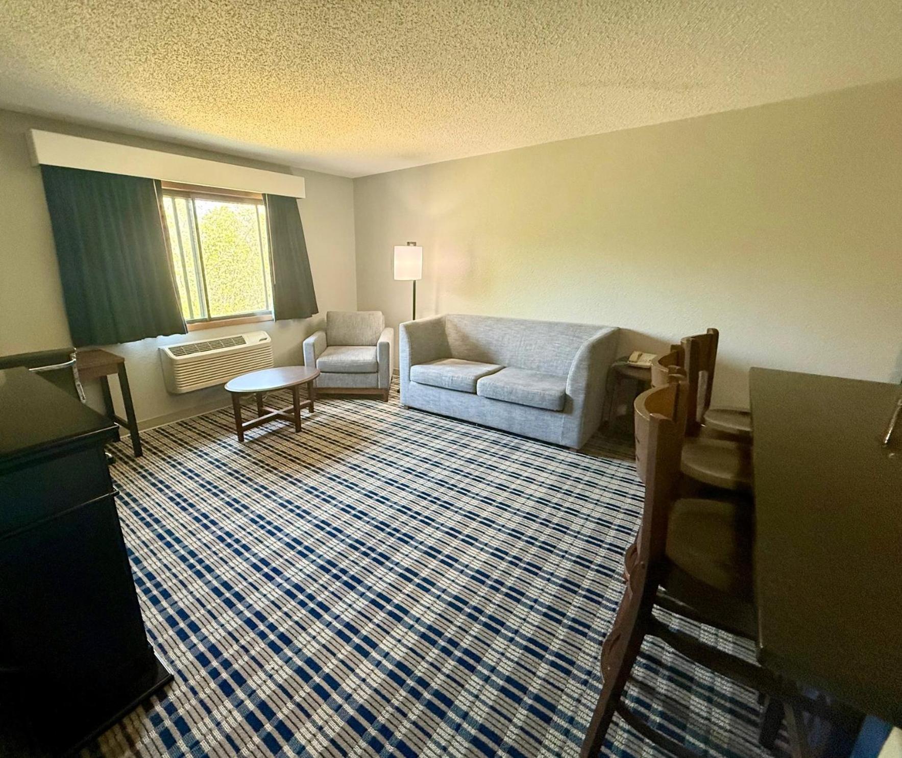 Hotel Americinn By Wyndham Near Superior 3*