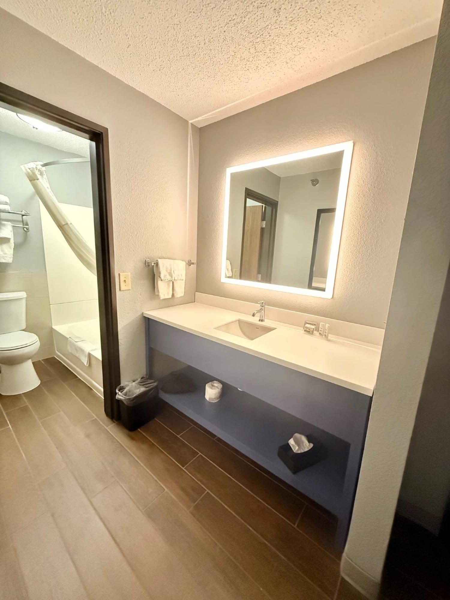 Americinn By Wyndham Near Superior 3*