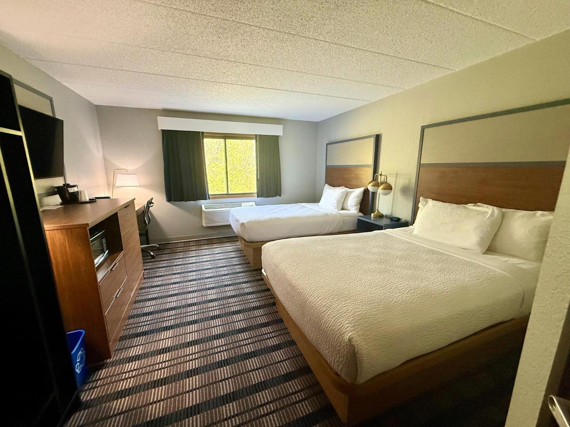 Hotel Americinn By Wyndham Near Superior 3*